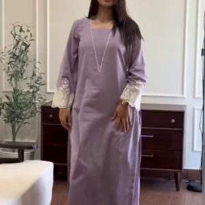Graceful Lavender Kurta with Delicate Lace Accents